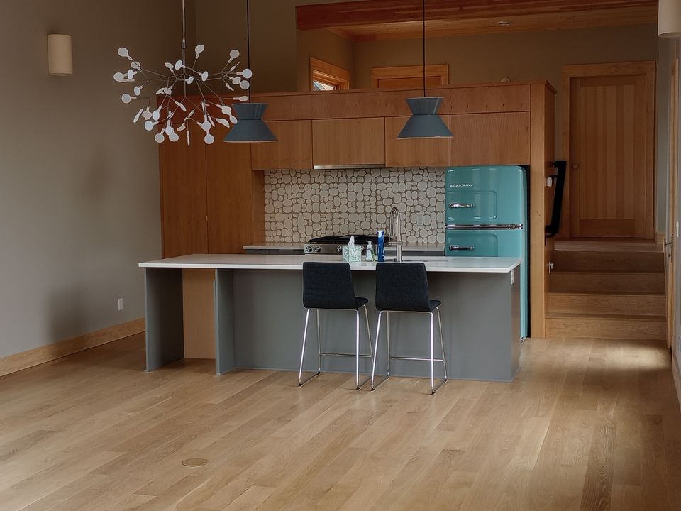 modern hand-built kitchen cabinets